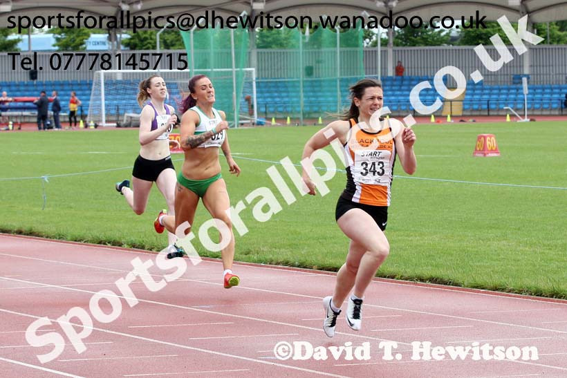 Senior womens 200 metres, Northern Championships, Sport City, Manchester. Photo: David T. Hewitson/Sports for All Pics